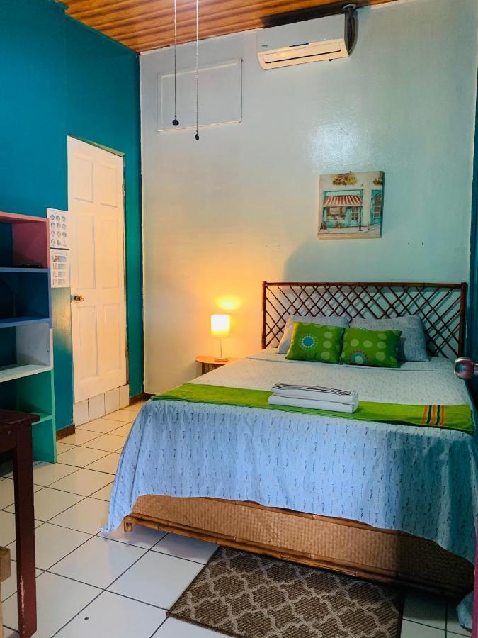 Cabinas Sunset Jaco Bagian luar foto